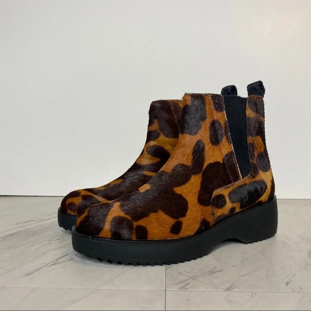 New! Louise et Cie Zareb Chelsea Platform Bootie 6M